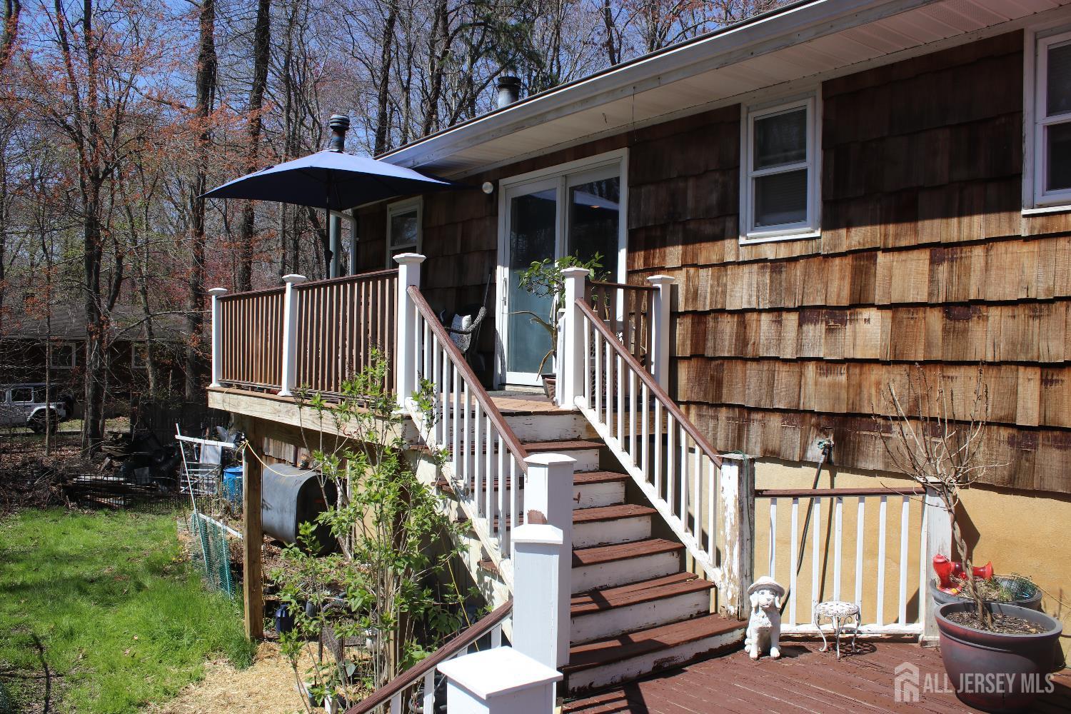 398 Pleasant Valley Road Old Bridge, NJ 08857 - Photo 8 of 39