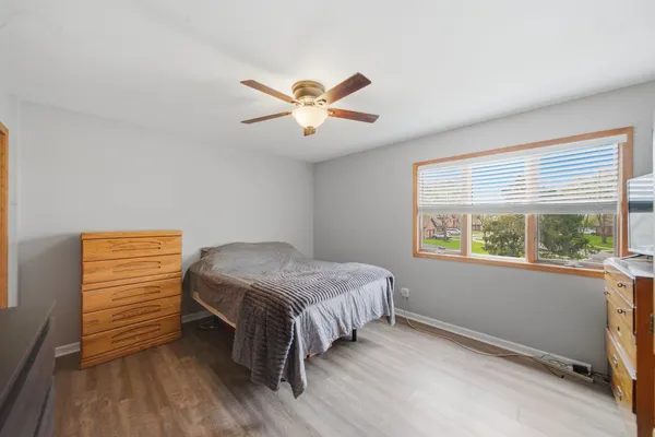 $385,000 | 1661 Carmel Court, Hoffman Estates, IL 60169