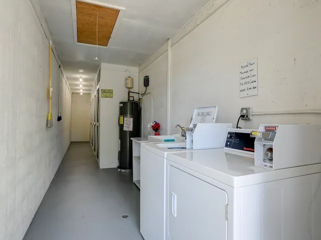 $1,550 | 2800 Indian River Boulevard, Unit J3, Vero Beach, FL 32960