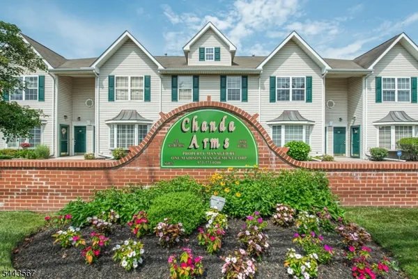 $424,900 | 38 Chanda Court, Clifton, NJ 07012