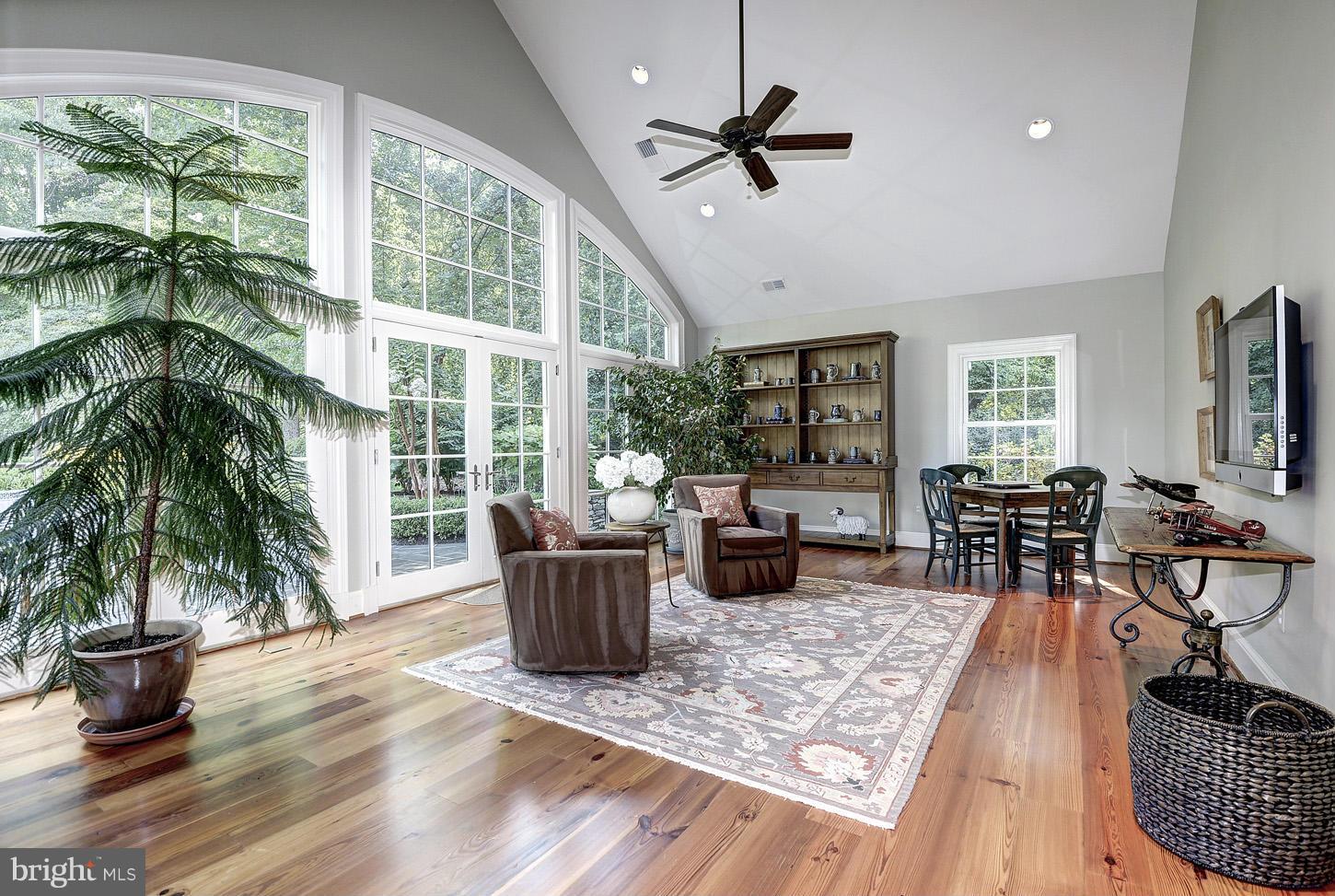 957 Bellview Road McLean, VA 22102 - Photo 14 of 30 Sunroom