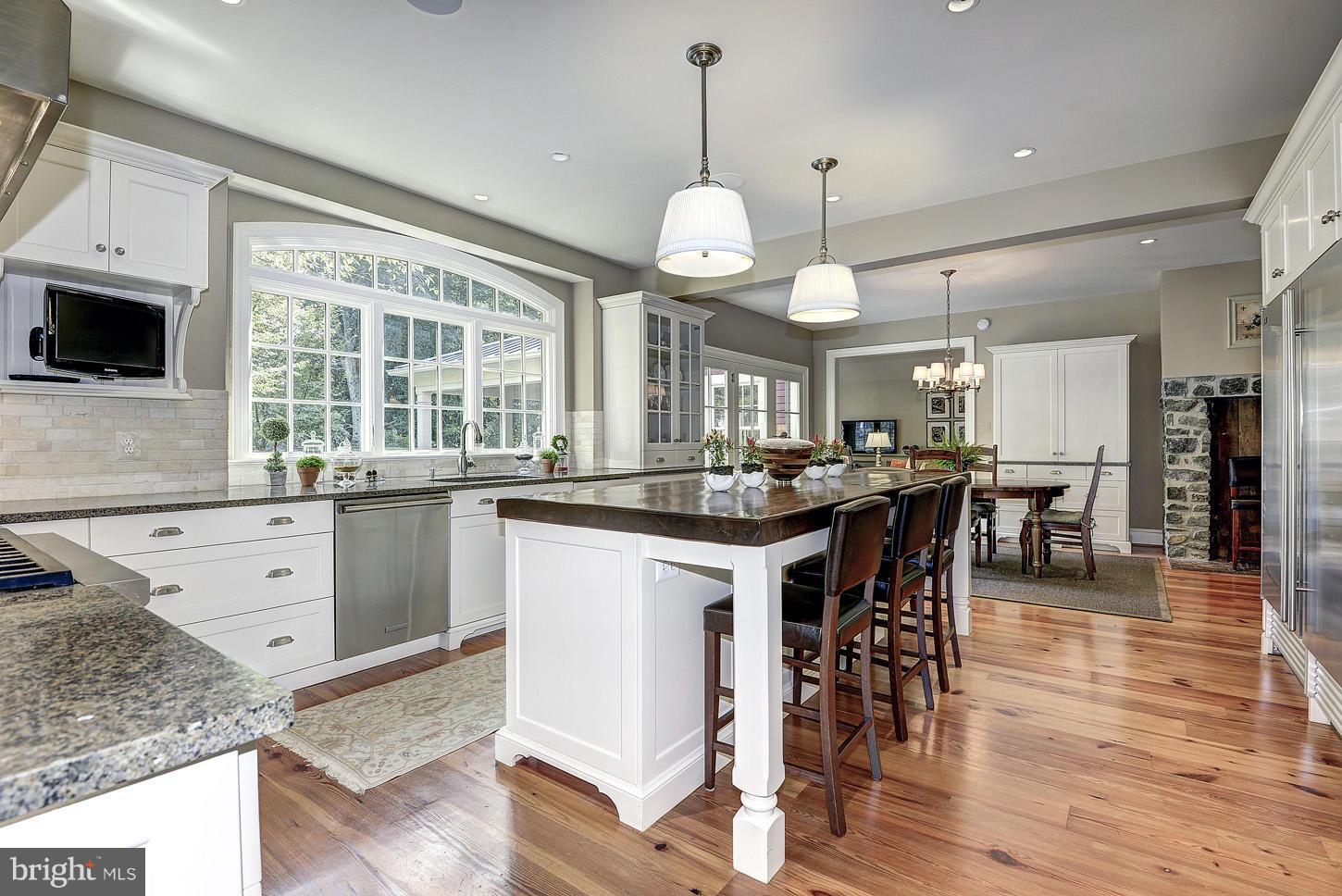 957 Bellview Road McLean, VA 22102 - Photo 9 of 30 Kitchen