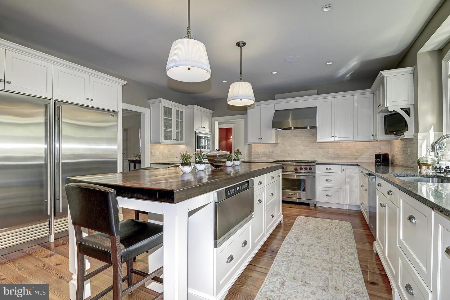 957 Bellview Road McLean, VA 22102 - Photo 10 of 30 Kitchen