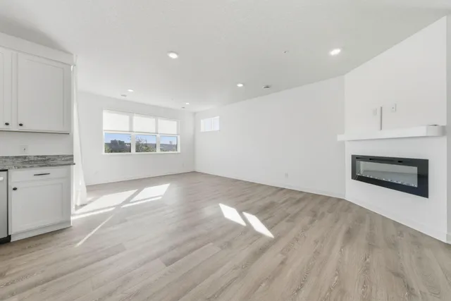 $339,900 | 6564 Genevieve Trail, Cottage Grove, MN 55016