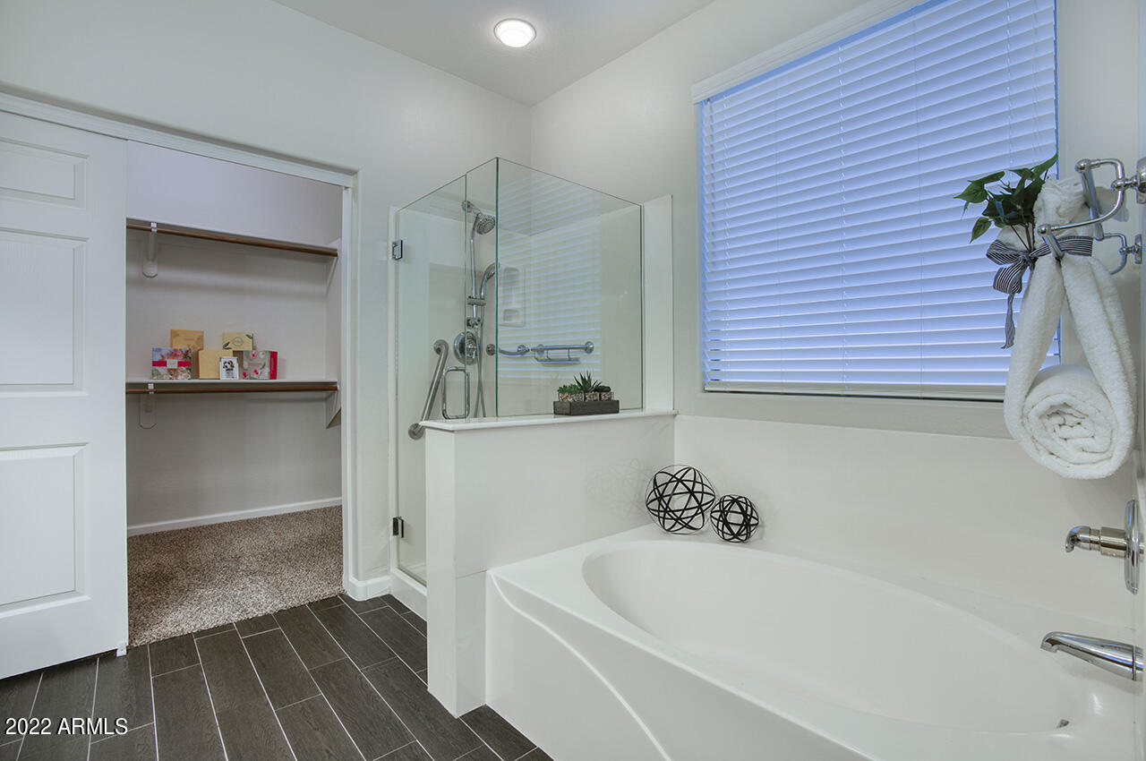 4211 South Martingale Road Gilbert, AZ 85297 - Photo 13 of 24 martingale_13