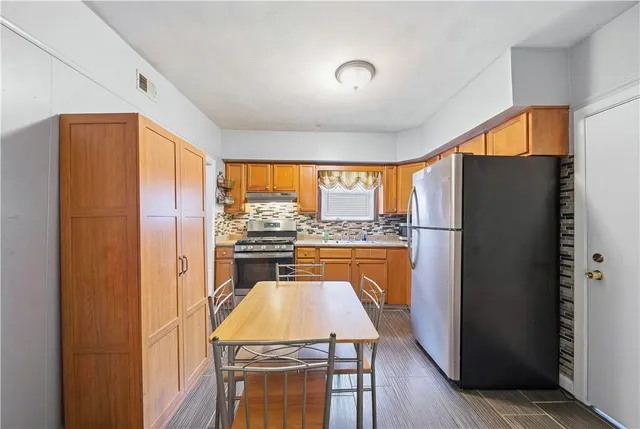 $699,900 | 616 Lonsdale Avenue, Central Falls, RI 02863