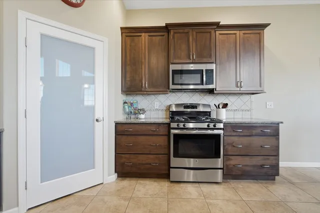 $479,900 | 1529 Stoneroller Circle, Bloomington, IL 61705