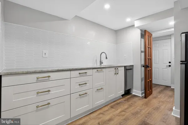 $3,800 | 32 Farragut Place Northwest, Washington, DC 20011