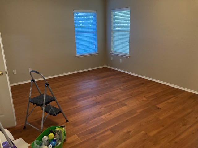 4816 Norman Trail Austin, TX 78749 - Photo 7 of 19 a room with gym equipment and a window