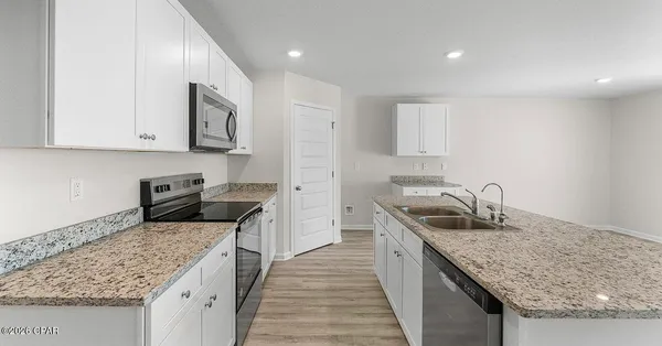 $2,400 | 5057 Windrow Way, Panama City, FL 32404