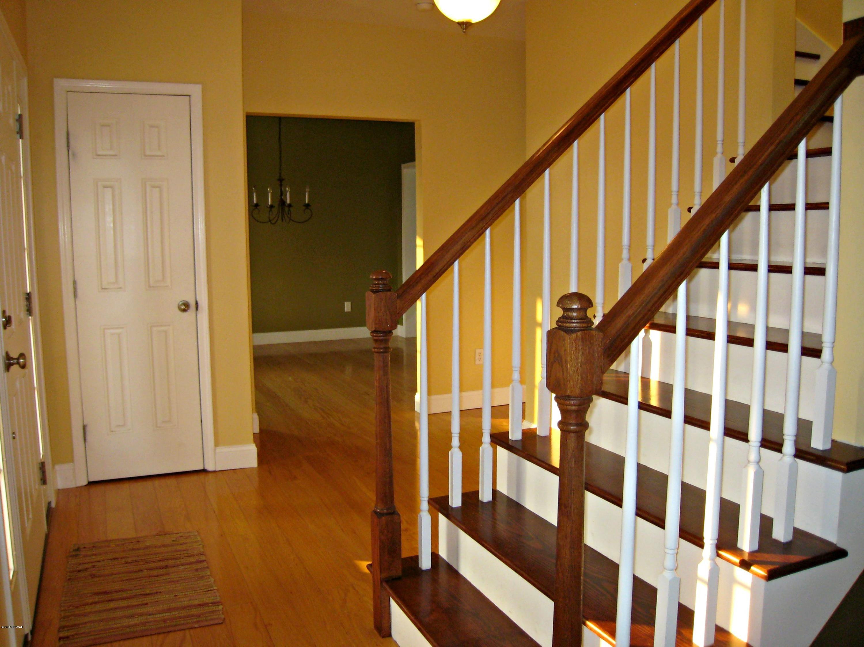 13 Orchard Road Honesdale, PA 18431 - Photo 11 of 32