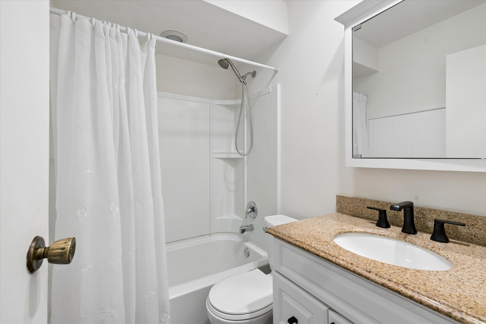 13 Hawthorne Road Lake In The Hills, IL 60156 - Photo 6 of 18