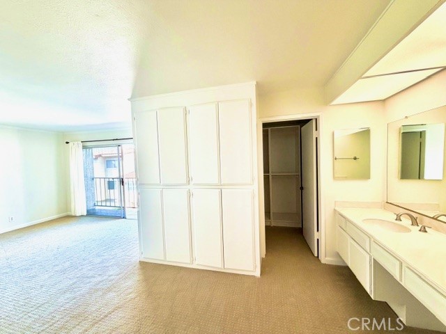 28124 Ridgethorne Court Rancho Palos Verdes, CA 90275 - Photo 34 of 52 Dressing area, with walk-in closet and cabinets.