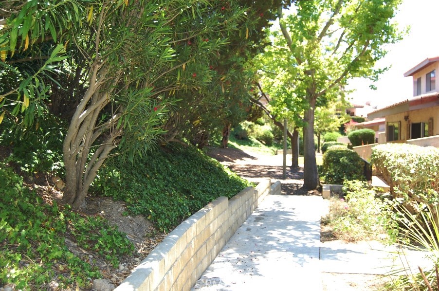 28124 Ridgethorne Court Rancho Palos Verdes, CA 90275 - Photo 5 of 52 follow the walkway to 28124.