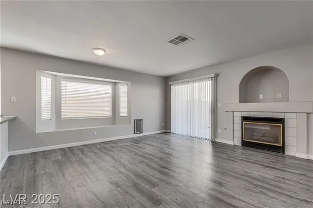 $2,400 | 7816 Calico Flower Avenue, Las Vegas, NV 89128