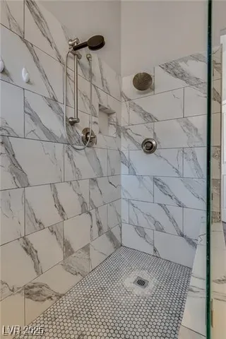 $2,400 | 7816 Calico Flower Avenue, Las Vegas, NV 89128