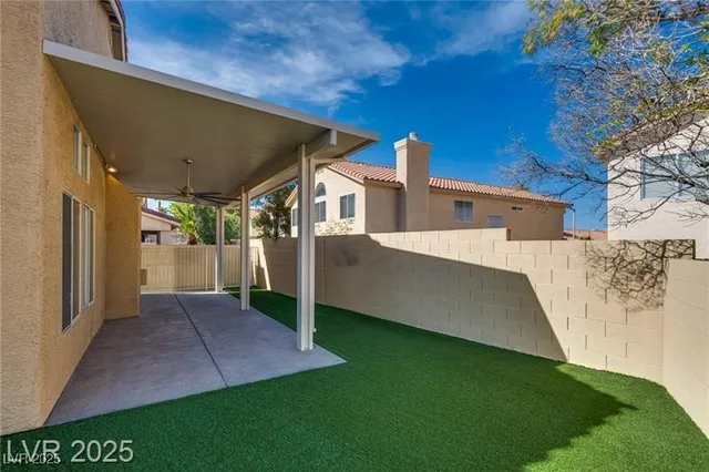 $2,400 | 7816 Calico Flower Avenue, Las Vegas, NV 89128