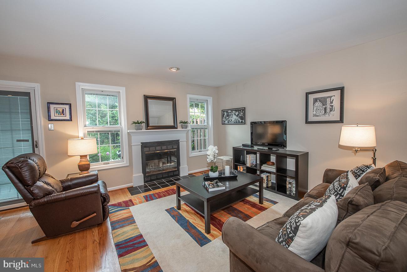 204 Brighton Road Devon, PA 19333 - Photo 11 of 29 Family room with sliders to patio