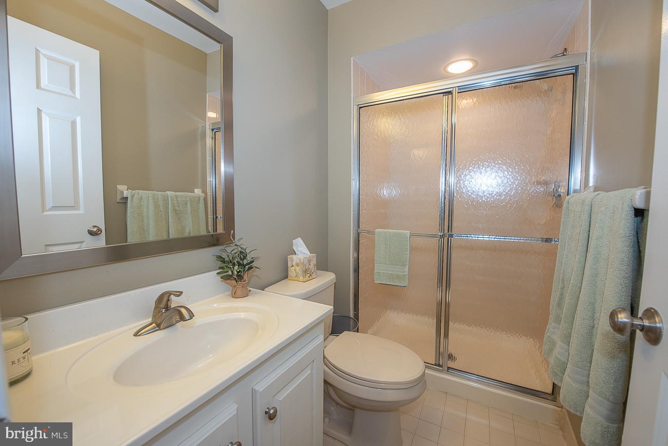 204 Brighton Road Devon, PA 19333 - Photo 25 of 29 Hall bath