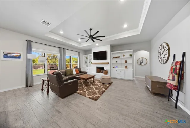 $557,500 | 100 Metheglin Drive, Temple, TX 76502