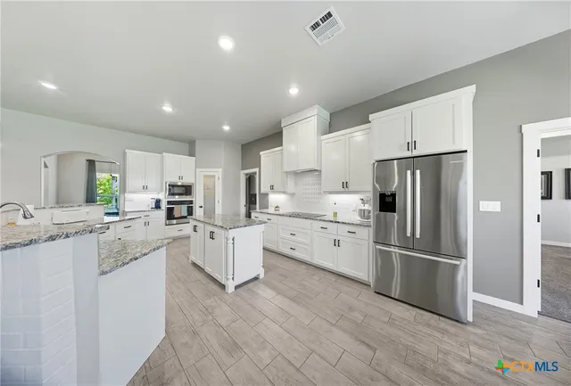 $557,500 | 100 Metheglin Drive, Temple, TX 76502