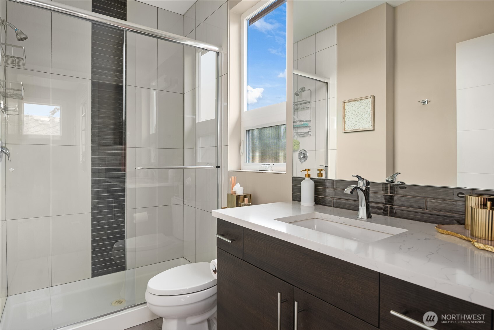 1527 Lyons Avenue Northeast Renton, WA 98059 - Photo 27 of 40
