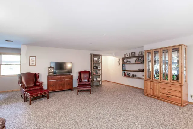 $875,000 | 1555 Southwest Butler Road, Benton, KS 67017