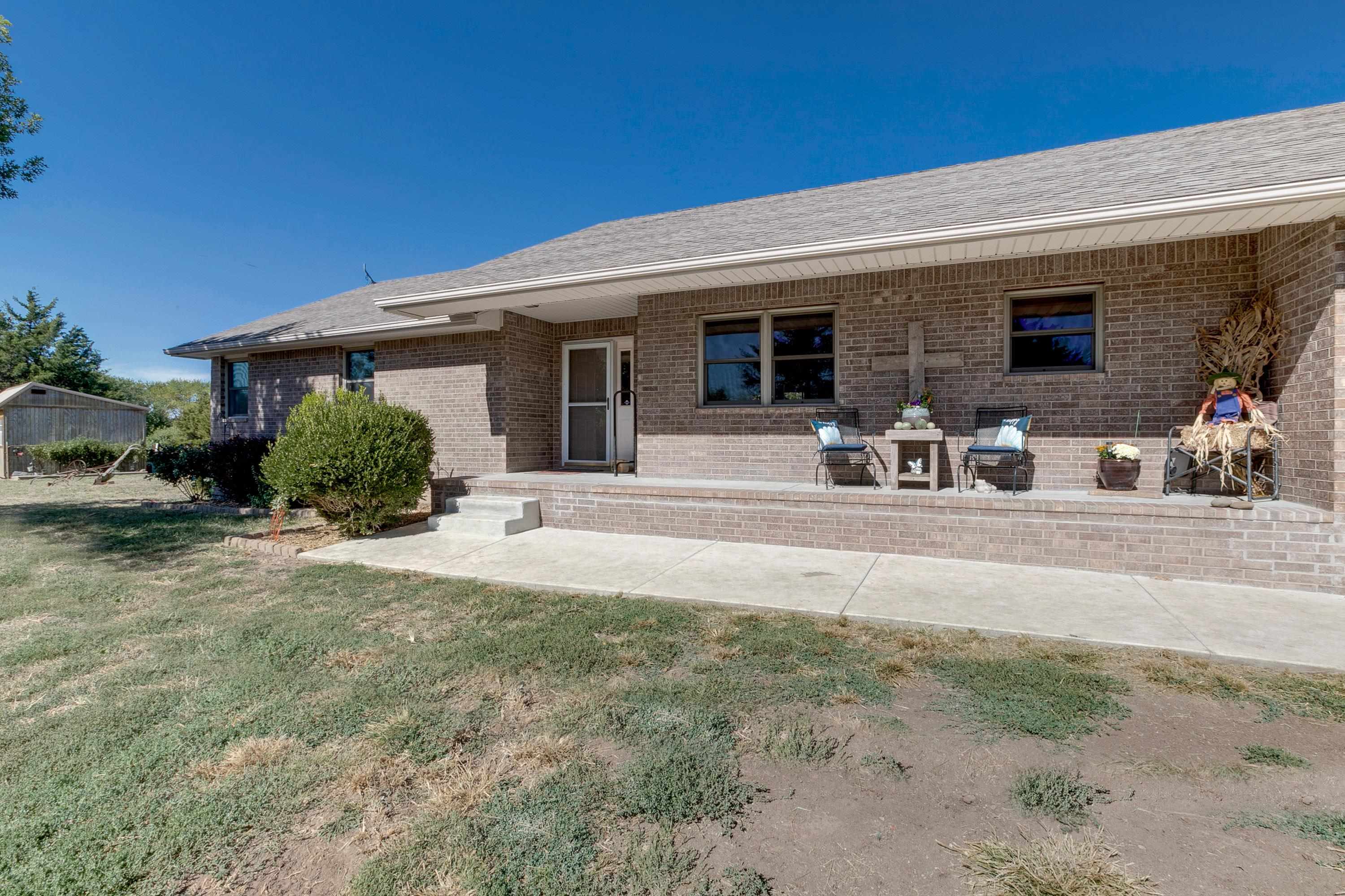 1555 Southwest Butler Road Benton, KS 67017 - Photo 3 of 36