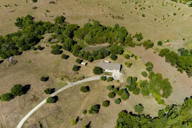 $875,000 | 1555 Southwest Butler Road, Benton, KS 67017