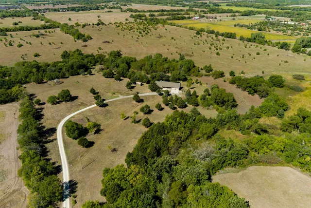 $875,000 | 1555 Southwest Butler Road, Benton, KS 67017