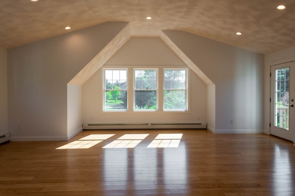 151 Boxford Road Rowley, MA 01969 - Photo 9 of 24