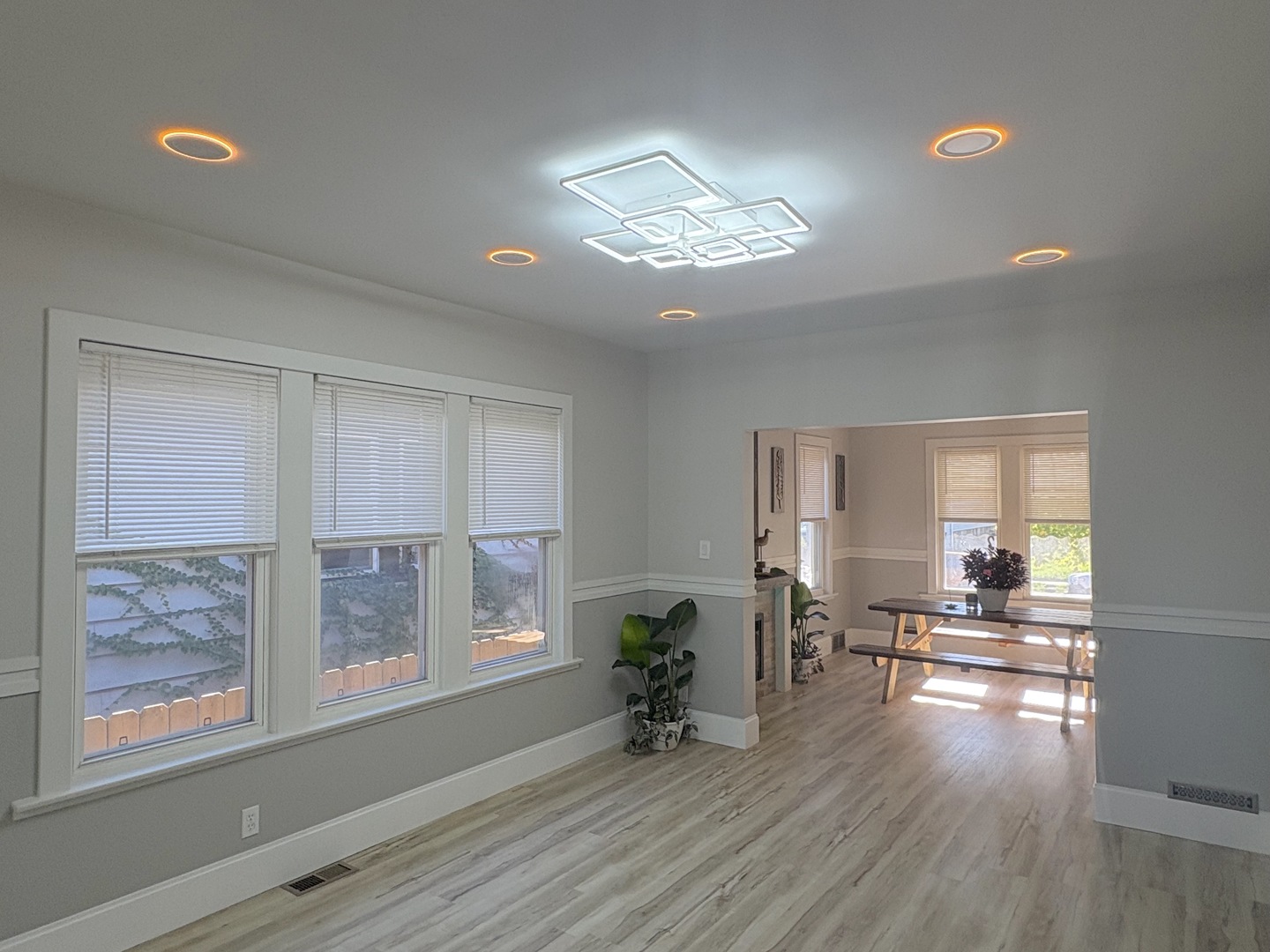70 East 100th Place Chicago, IL 60628 - Photo 4 of 20