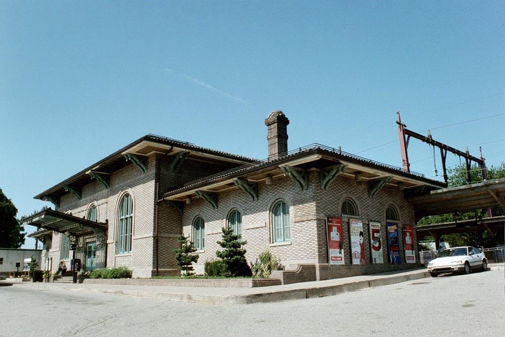 70 Ridgedale Avenue, Unit 103 Morristown, NJ 07960 - Photo 49 of 50 a view of a car park in front of house