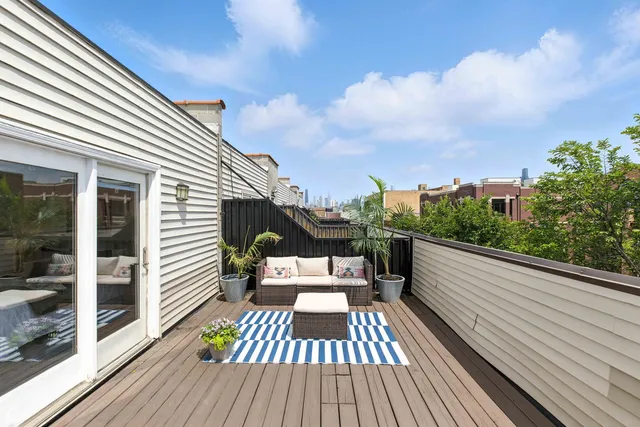 $650,000 | 1708 West Chicago Avenue, Unit 3, Chicago, IL 60622