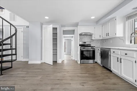 $999,000 | 9 West Bridge Street, New Hope, PA 18938