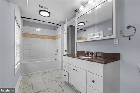 $999,000 | 9 West Bridge Street, New Hope, PA 18938