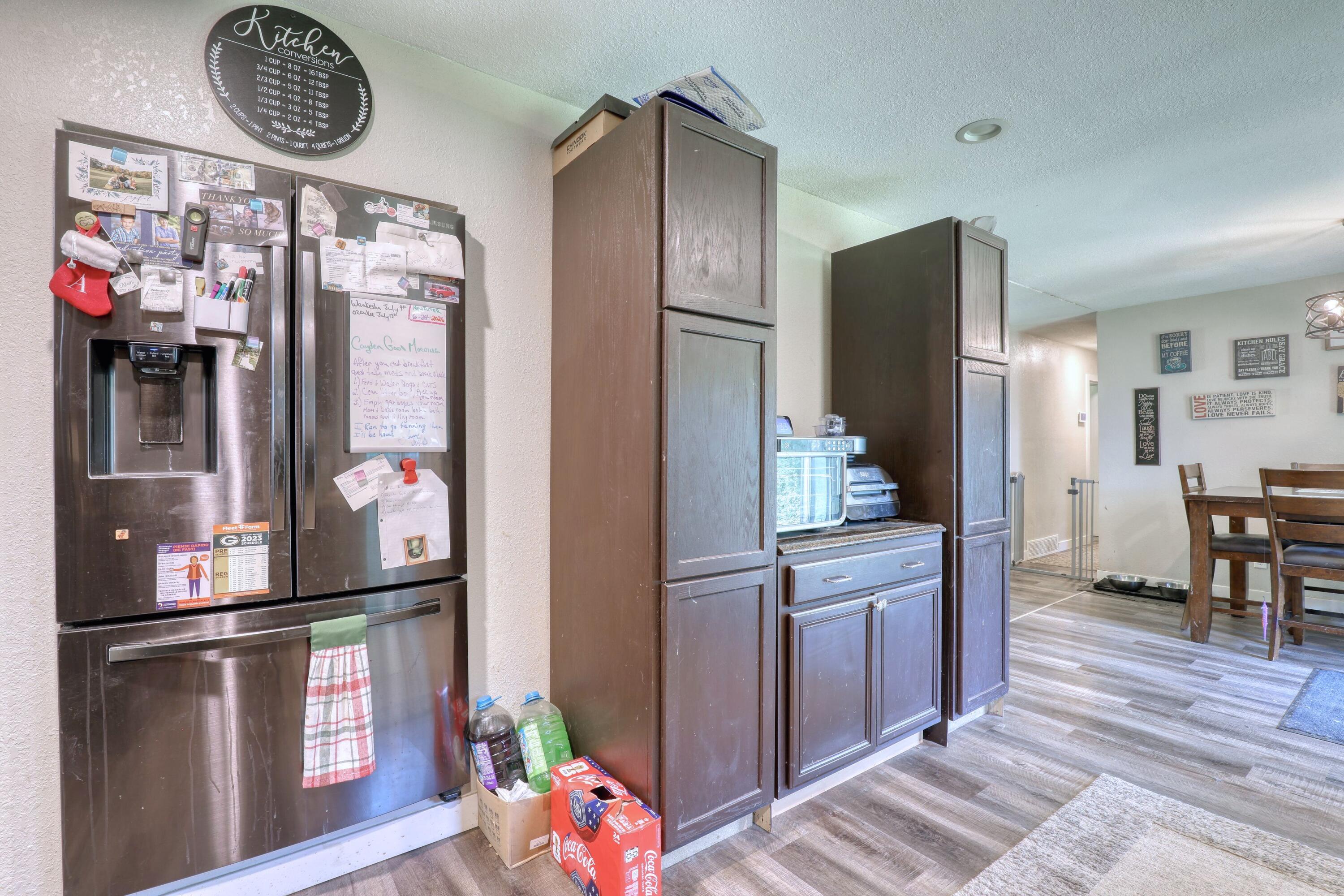 2840 Church Road Jackson, WI 53037 - Photo 10 of 25 Kitchen