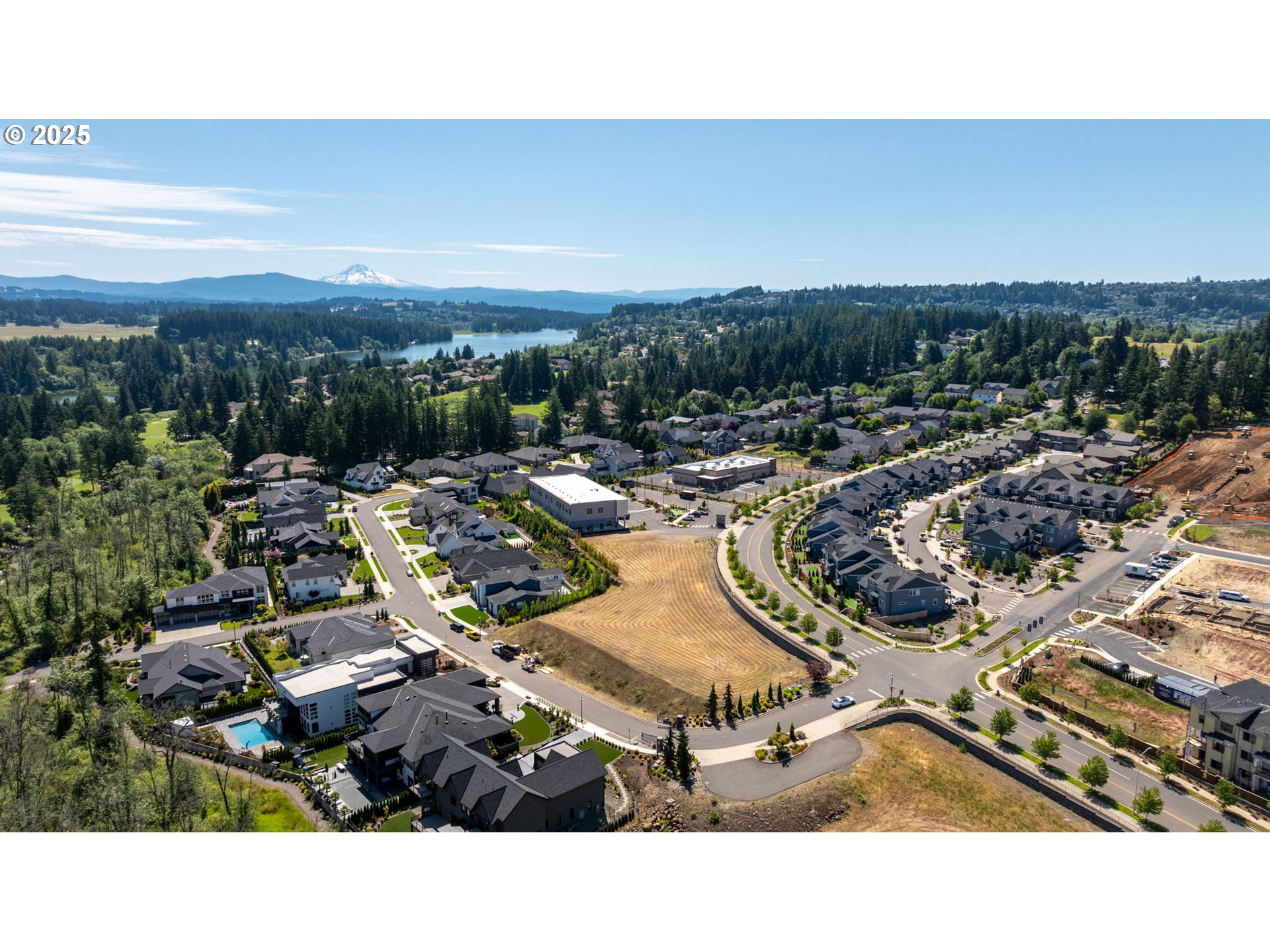 3601 Northwest Camas Meadows Drive Camas, WA 98607 - Photo 13 of 20 a view of a city