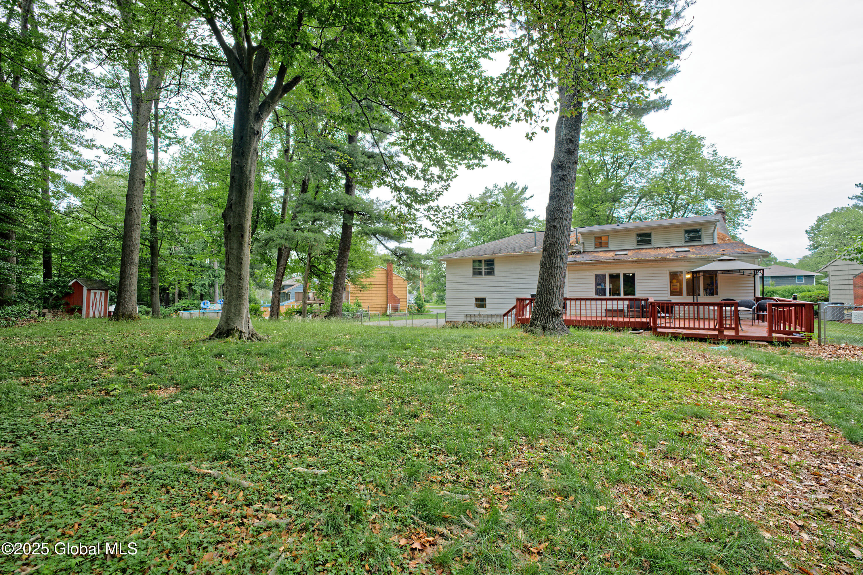 1101 Manas Drive Schenectady, NY 12303 - Photo 39 of 42 Yard 7