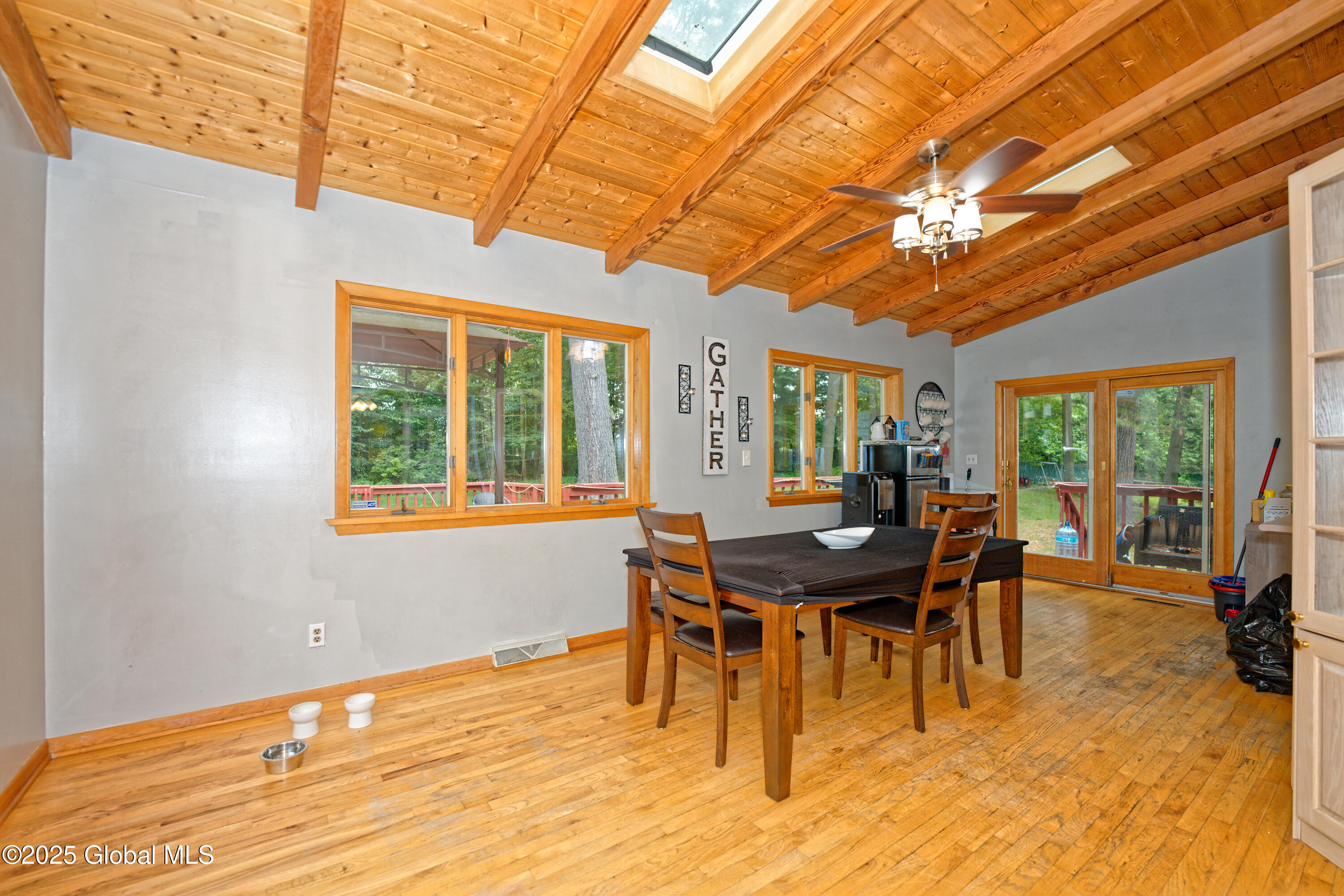 1101 Manas Drive Schenectady, NY 12303 - Photo 9 of 42 4 Diningroom 1