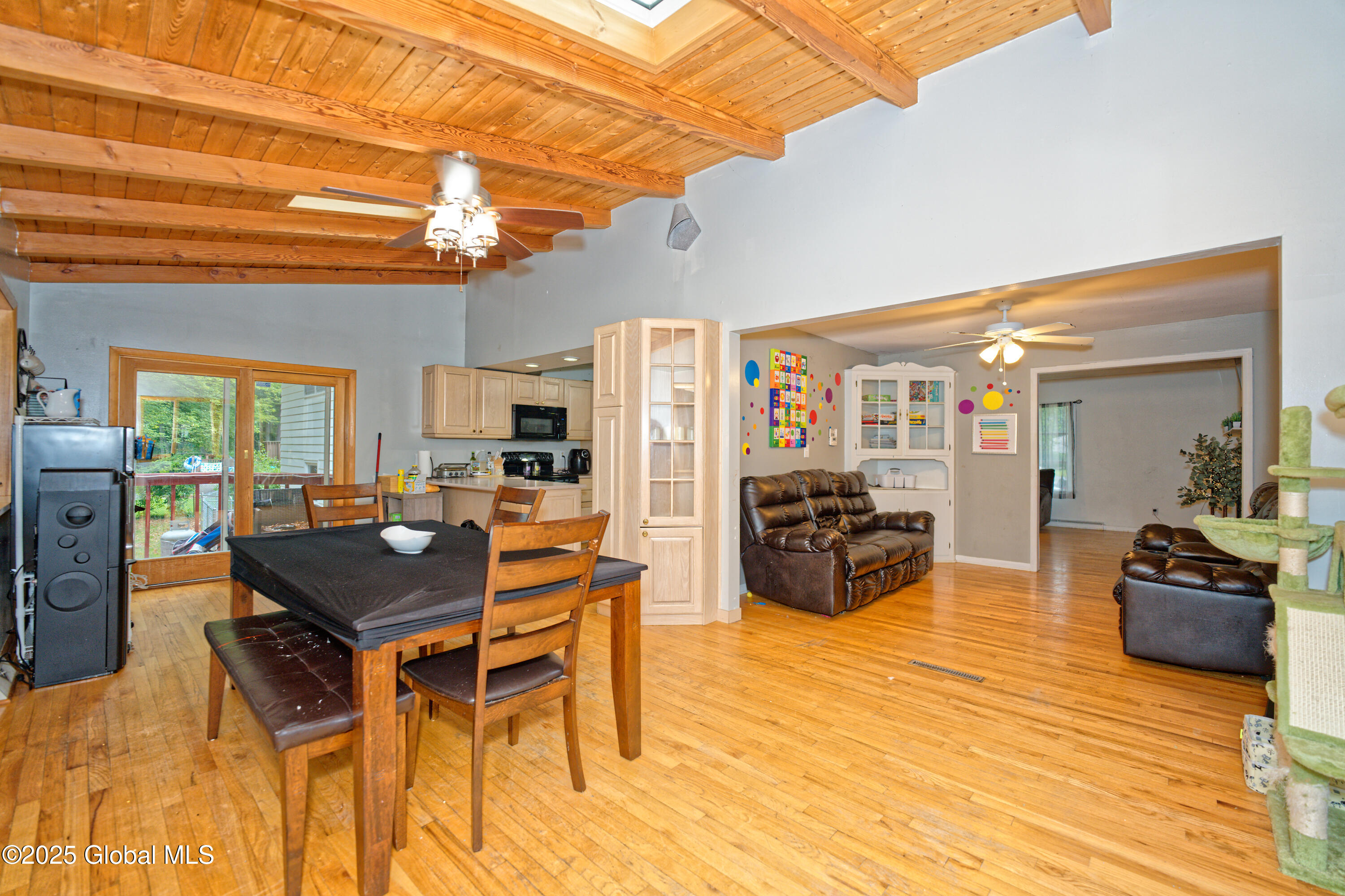 1101 Manas Drive Schenectady, NY 12303 - Photo 10 of 42 4 Diningroom 2