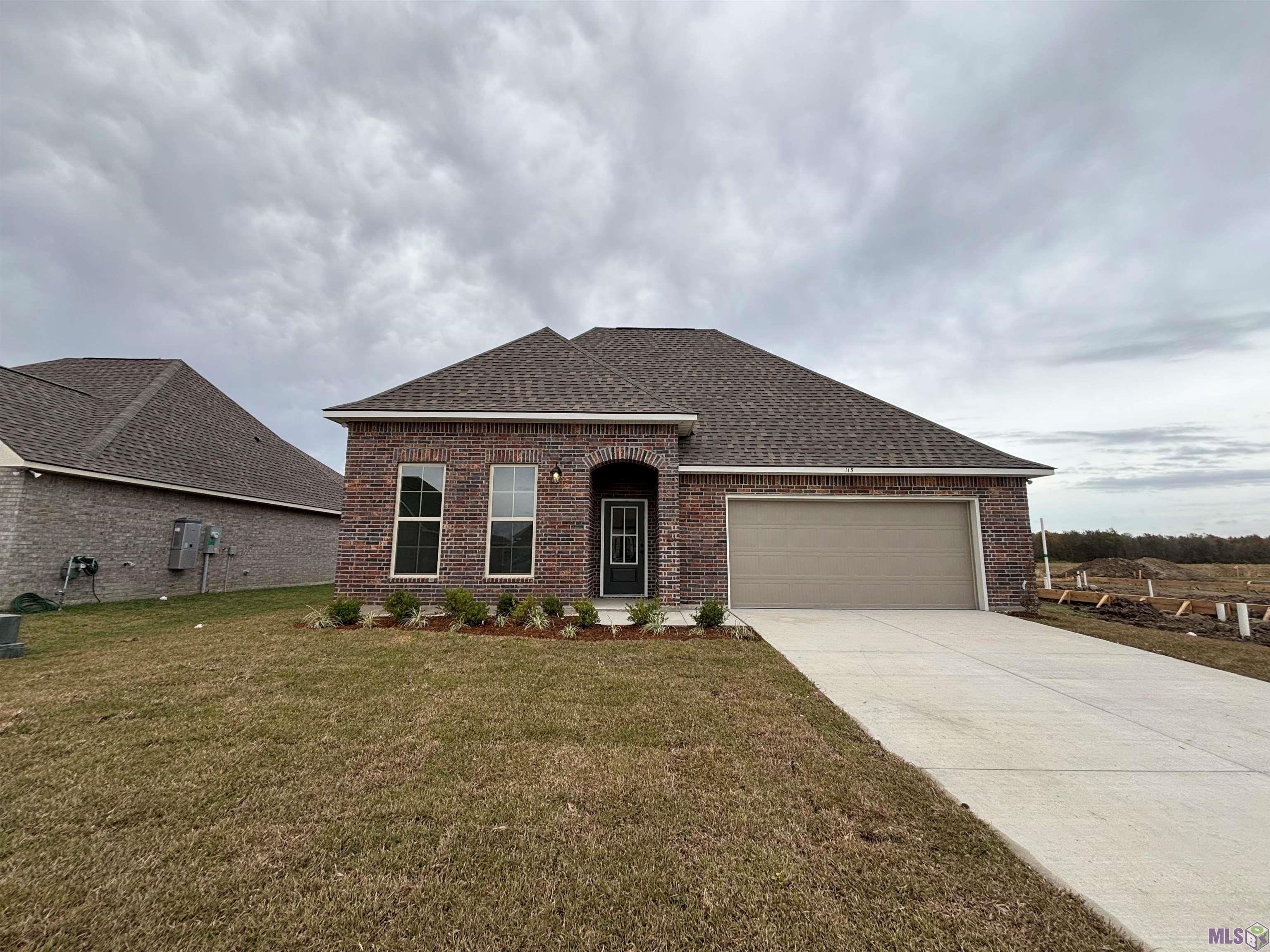 115 Spring Grove Loop Thibodaux, LA 70301 - Photo 1 of 9 Gallery Image 1
