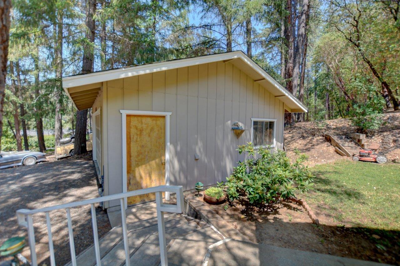 1320 Wards Creek Road Rogue River, OR 97537 - Photo 28 of 35 28