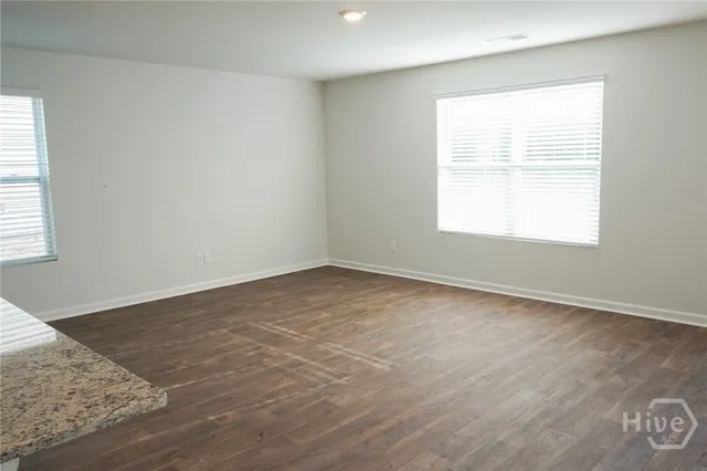 $2,300 | 391 Coconut Drive, Bloomingdale, GA 31302