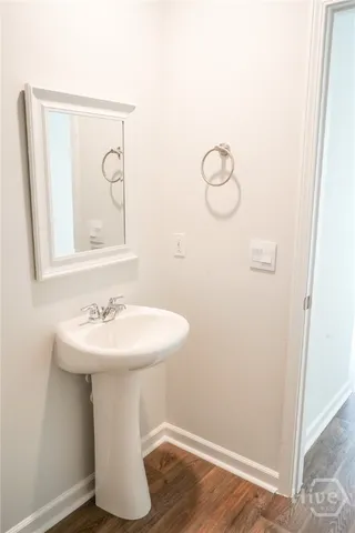 $2,300 | 391 Coconut Drive, Bloomingdale, GA 31302