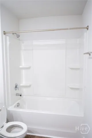 $2,300 | 391 Coconut Drive, Bloomingdale, GA 31302