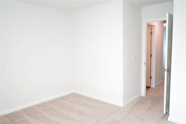 $2,300 | 391 Coconut Drive, Bloomingdale, GA 31302