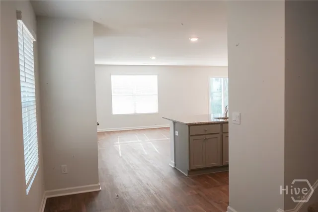 $2,300 | 391 Coconut Drive, Bloomingdale, GA 31302