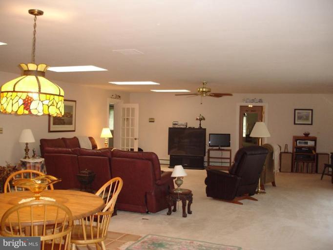 10 Ridge Road Severna Park, MD 21146 - Photo 3 of 23 Breakfast nook opens to family room w/skylights