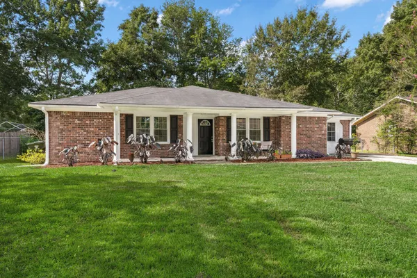 $331,900 | 24 Lighthouse Drive, Goose Creek, SC 29445